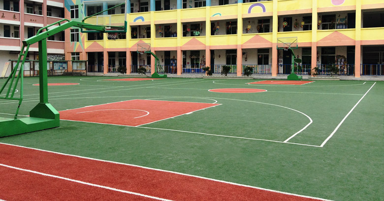 福建莆田常太中心小学篮球场人造草 CGT绿城人造草成功与福建莆田常太中心小学篮球场项目结合，CGT绿城全心为您服务！